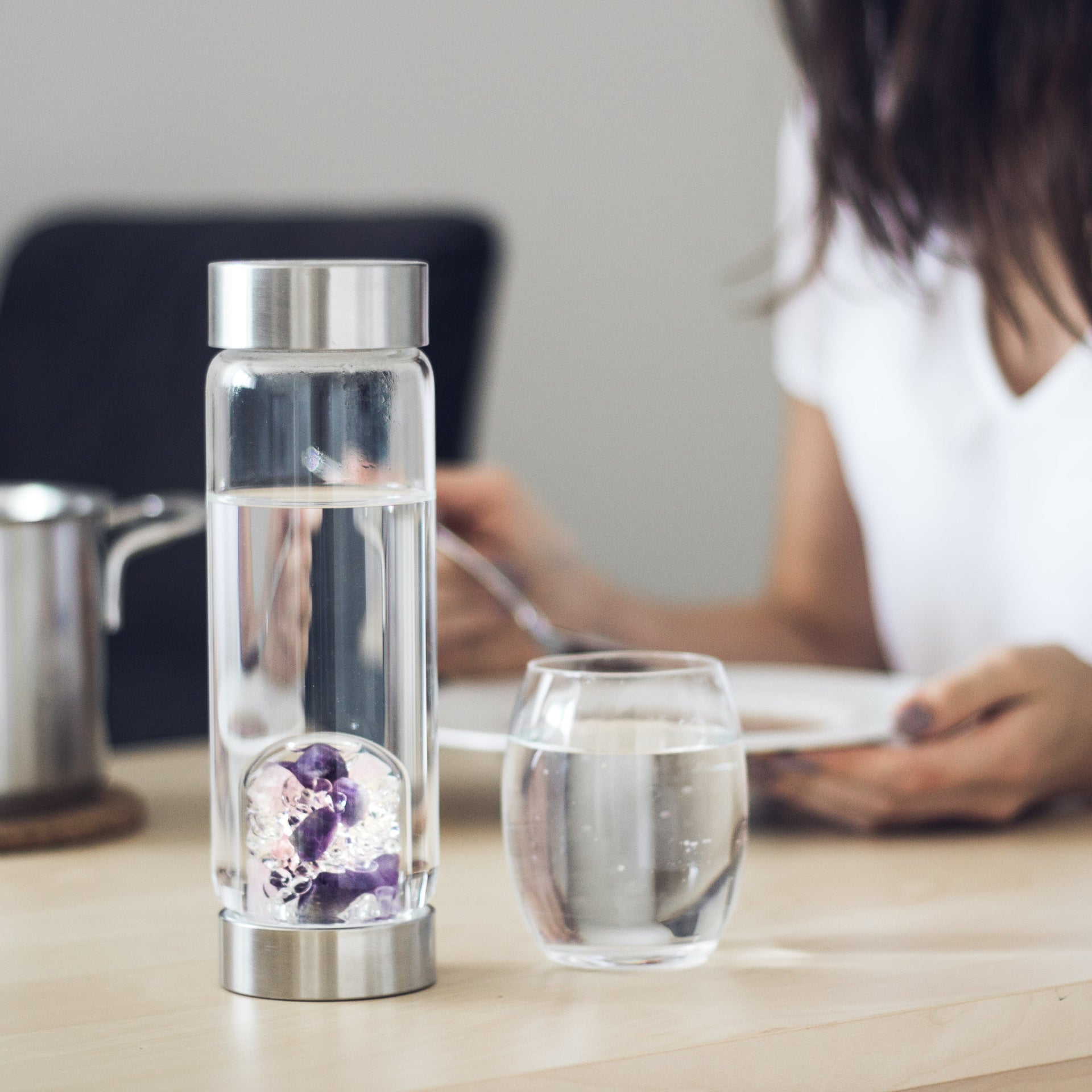 ViA Wellness Crystal Water Bottle – Amethyst, Rose Quartz & Clear Quartz