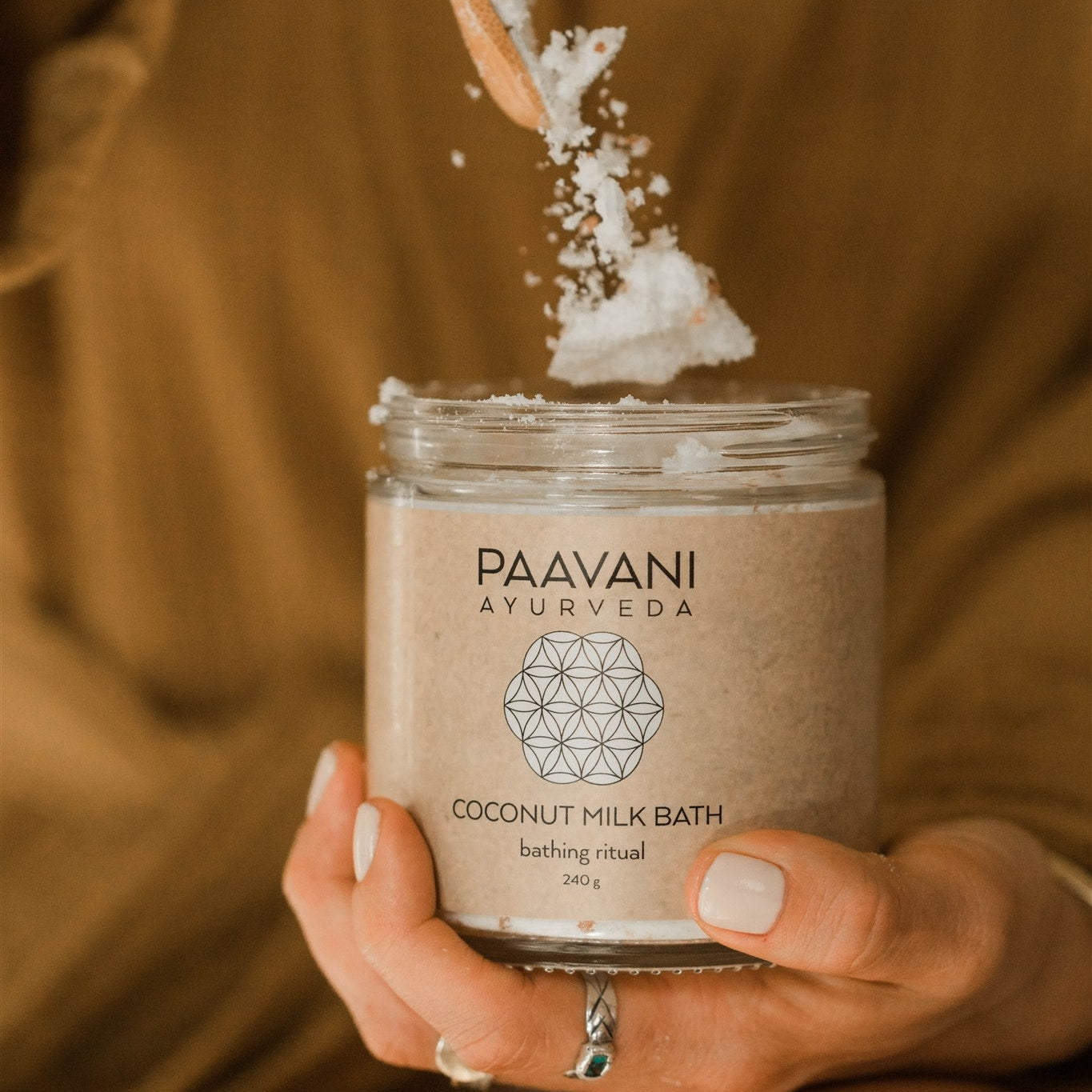 Coconut Milk Bath - Ayurvedic Herbal Soaking Ritual for Skin & Spirit